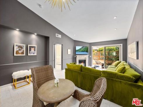 229 Villa Point Drive, Newport Beach, CA