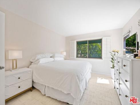 229 Villa Point Drive, Newport Beach, CA