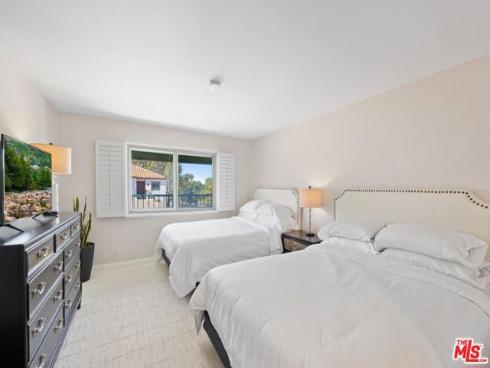 229 Villa Point Drive, Newport Beach, CA