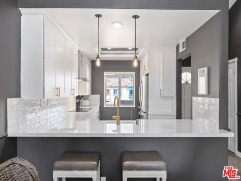 229 Villa Point Drive, Newport Beach, CA