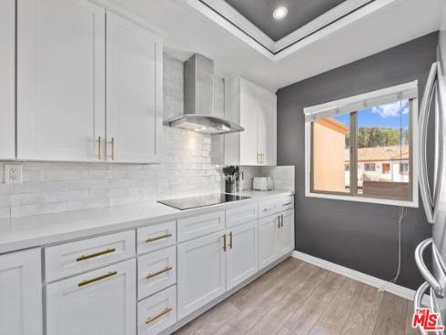 229 Villa Point Drive, Newport Beach, CA