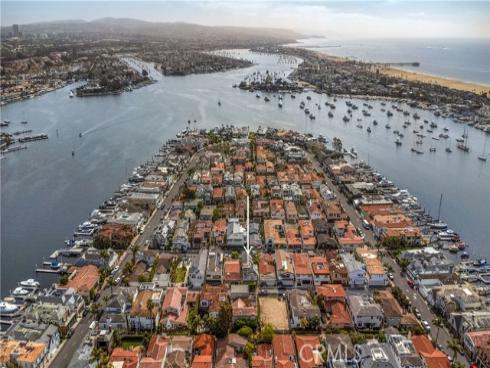 129 Via Waziers , Newport Beach, CA