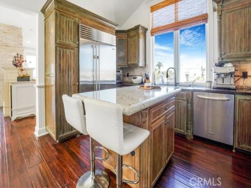 523 W Balboa Boulevard, Newport Beach, CA