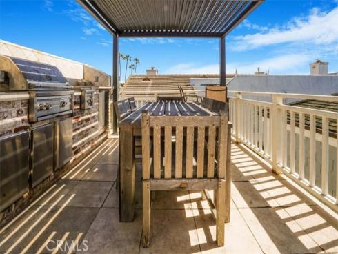 523 W Balboa Boulevard, Newport Beach, CA