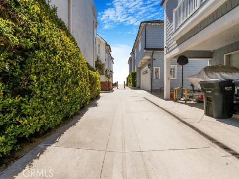 523 W Balboa Boulevard, Newport Beach, CA