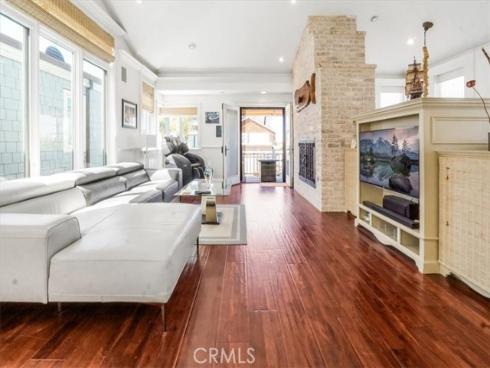 523 W Balboa Boulevard, Newport Beach, CA