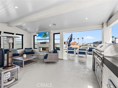 110 30th Street, Newport Beach, CA