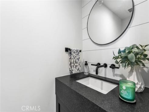 110 30th Street, Newport Beach, CA