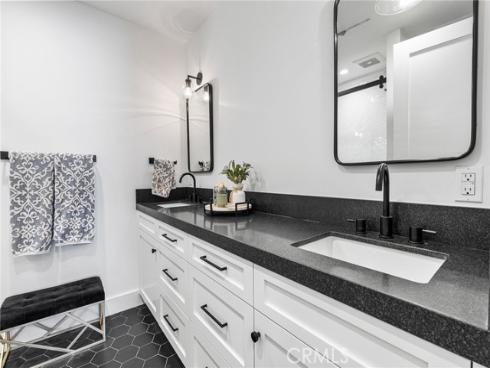 110 30th Street, Newport Beach, CA