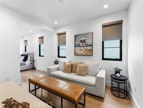 110 30th Street, Newport Beach, CA