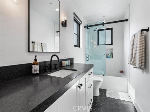 110 30th Street, Newport Beach, CA