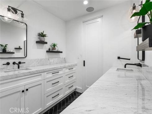 110 30th Street, Newport Beach, CA