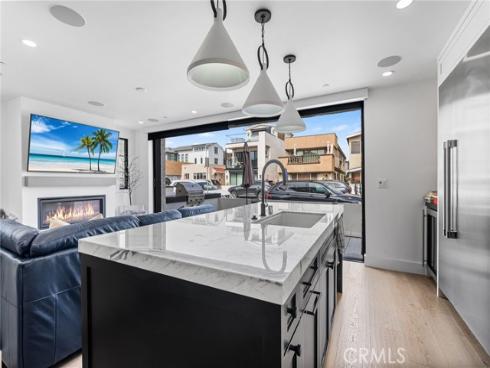 110 30th Street, Newport Beach, CA