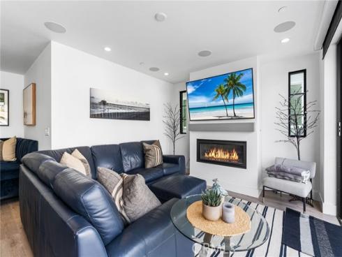 110 30th Street, Newport Beach, CA