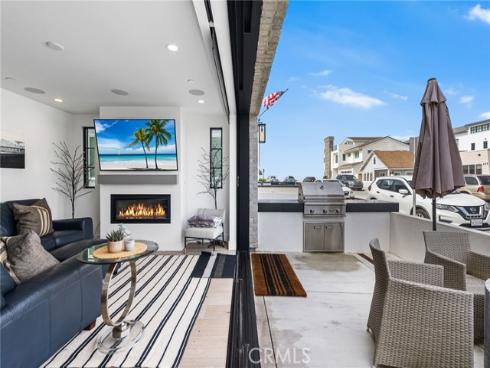 110 30th Street, Newport Beach, CA
