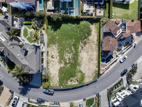 230  Ocean View Avenue  , Newport Beach, CA