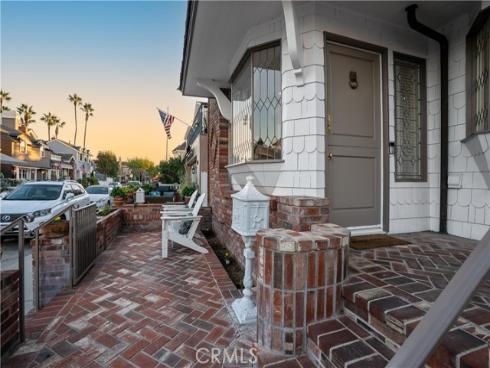 211 Pearl Avenue, Newport Beach, CA
