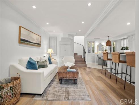 211 Pearl Avenue, Newport Beach, CA