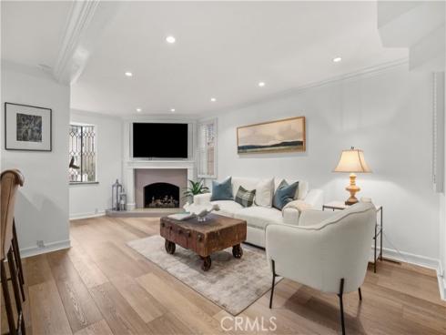 211 Pearl Avenue, Newport Beach, CA