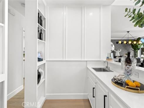 7 Linda Isle , Newport Beach, CA