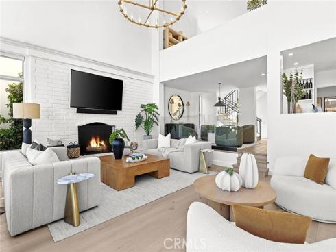 7 Linda Isle , Newport Beach, CA