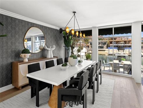 7 Linda Isle , Newport Beach, CA