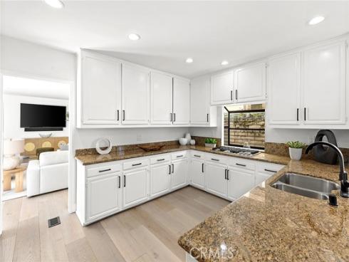 7 Linda Isle , Newport Beach, CA