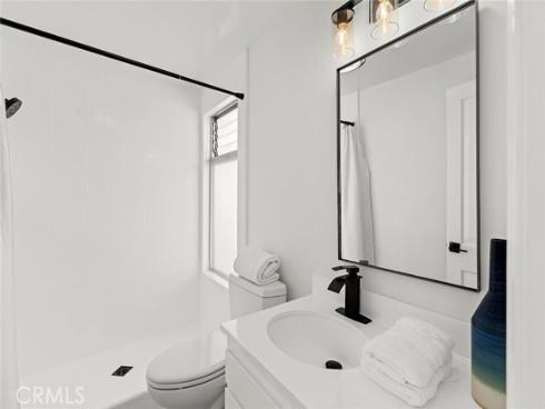 7 Linda Isle , Newport Beach, CA