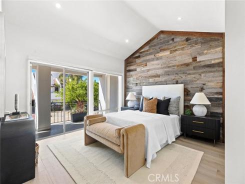 7 Linda Isle , Newport Beach, CA