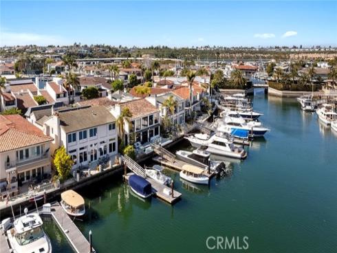 7 Linda Isle , Newport Beach, CA