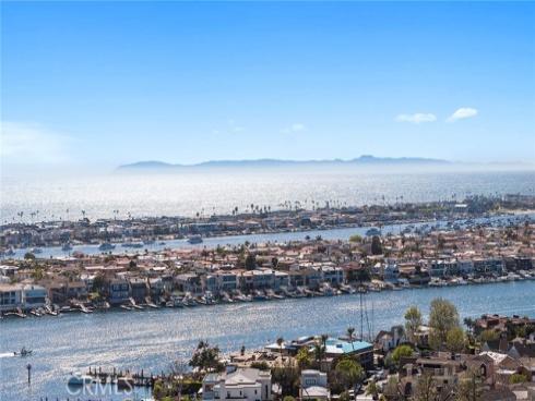 7 Linda Isle , Newport Beach, CA