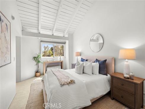 17 Latitude Court, Newport Beach, CA