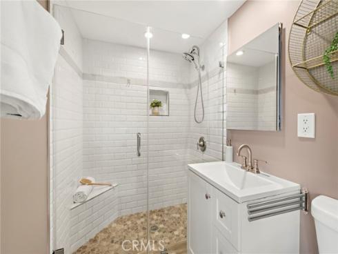 17 Latitude Court, Newport Beach, CA