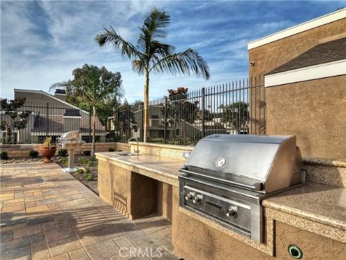 17 Latitude Court, Newport Beach, CA