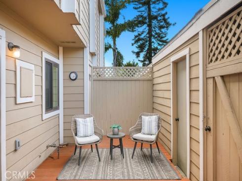 17 Latitude Court, Newport Beach, CA