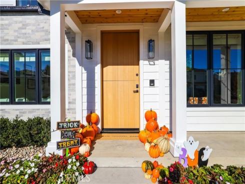 1954 Port Locksleigh Place, Newport Beach, CA