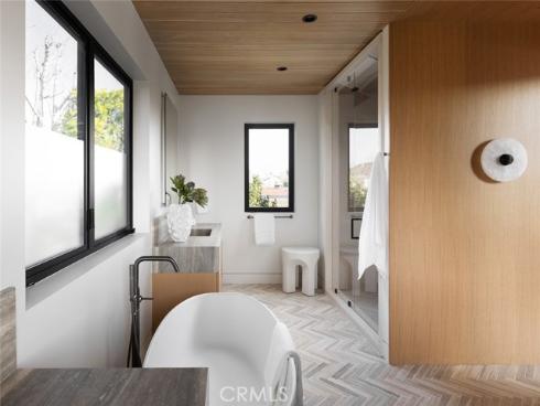 2100  Windward Ln  , Newport Beach, CA