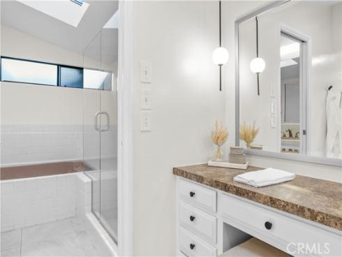 1701 Kings Road , Newport Beach, CA