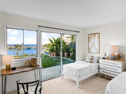 1701 Kings Road , Newport Beach, CA