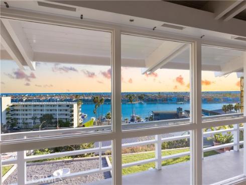 1701 Kings Road , Newport Beach, CA