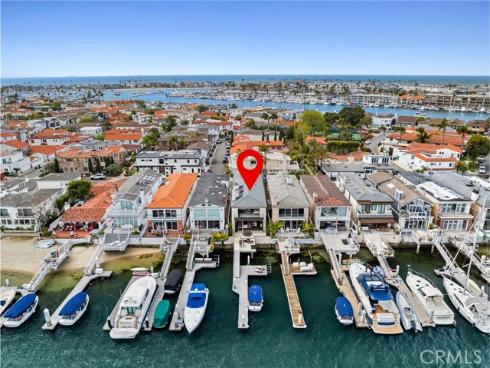 218  Via Lido Nord  , Newport Beach, CA