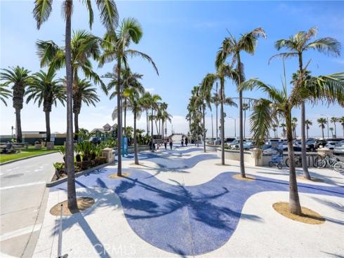 600 E Oceanfront 1D , Newport Beach, CA