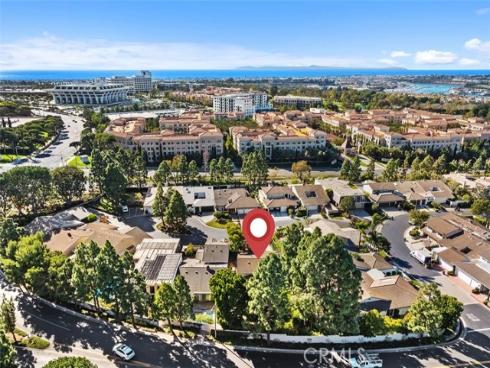 6  Rue Marseille  , Newport Beach, CA