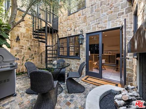 305 Grand Canal 1 , Newport Beach, CA