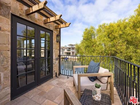 305 Grand Canal 1 , Newport Beach, CA