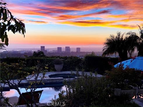 5 Ridgeline Dr , Newport Beach, CA