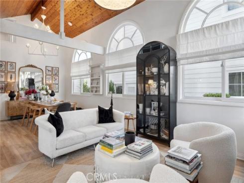 209 Diamond Avenue, Newport Beach, CA