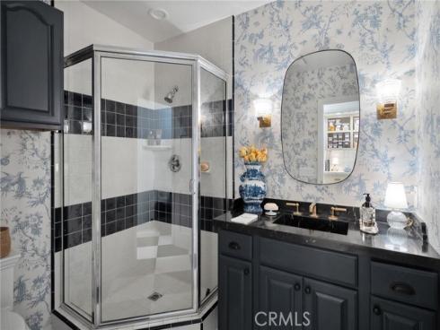 209 Diamond Avenue, Newport Beach, CA