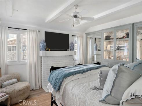 209 Diamond Avenue, Newport Beach, CA