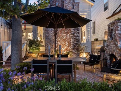 209 Diamond Avenue, Newport Beach, CA